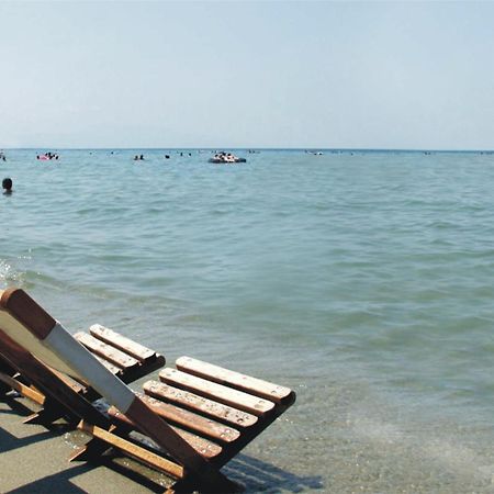 Hotel Platon Beach Олімпіакі-Акті Екстер'єр фото