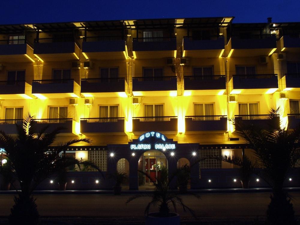Hotel Platon Beach Олімпіакі-Акті Екстер'єр фото