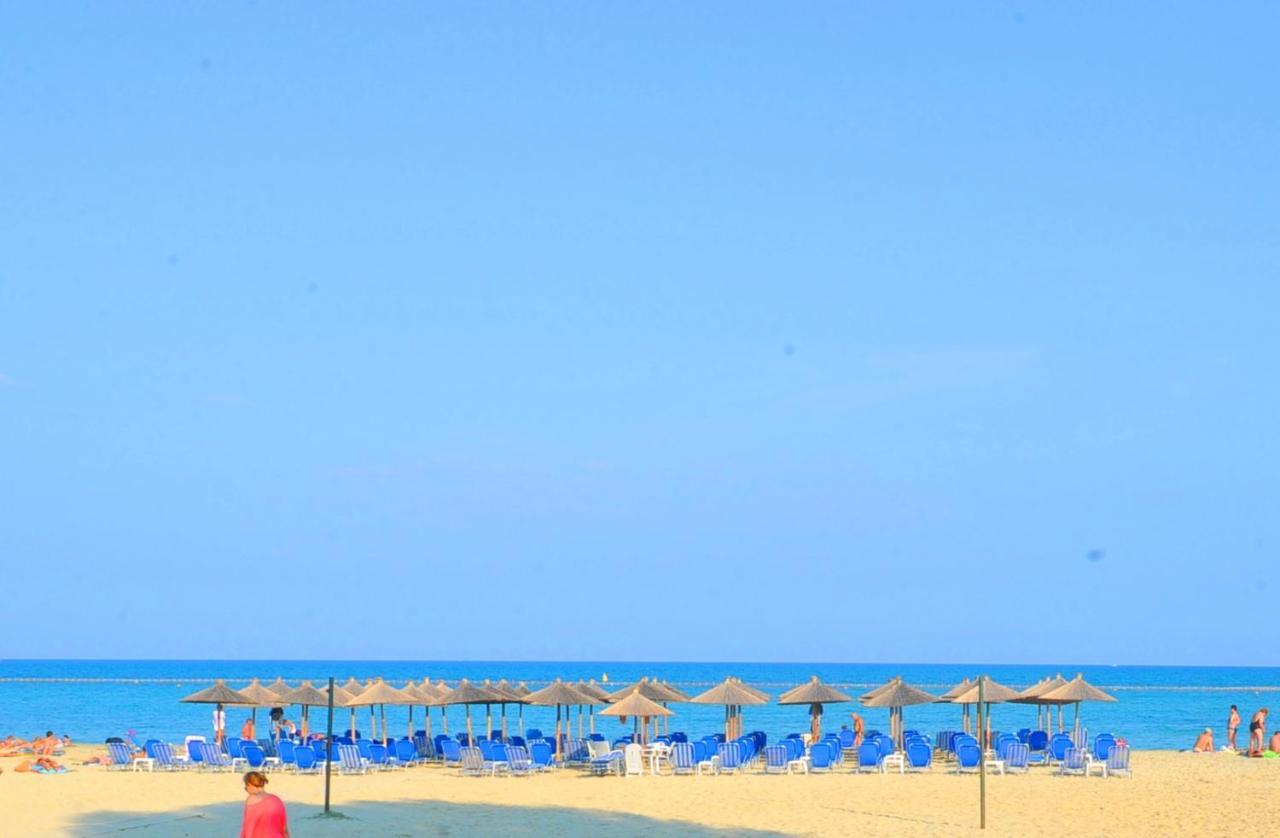 Hotel Platon Beach Олімпіакі-Акті Екстер'єр фото